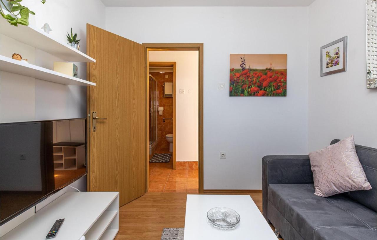 Amazing Apartment In Kostrena With 1 Bedrooms And Wifi Esterno foto