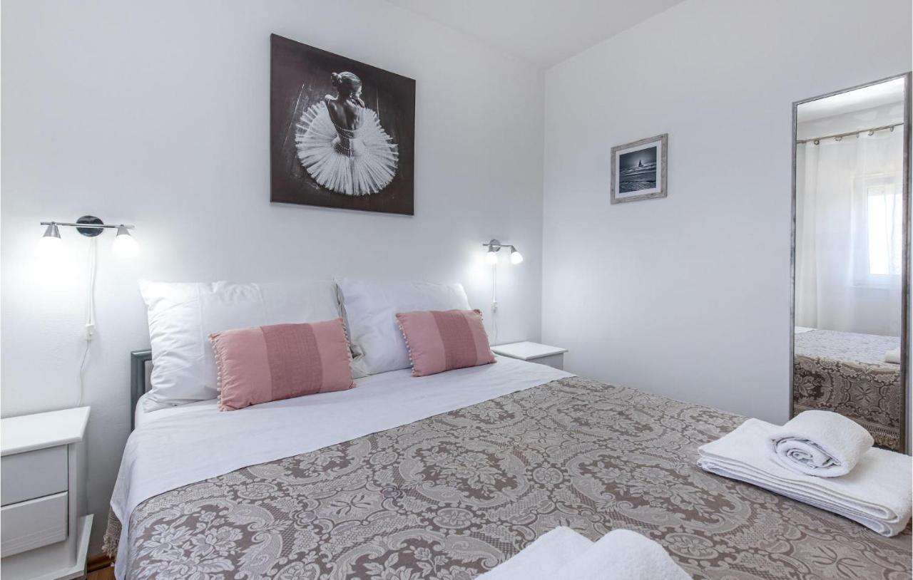 Amazing Apartment In Kostrena With 1 Bedrooms And Wifi Esterno foto
